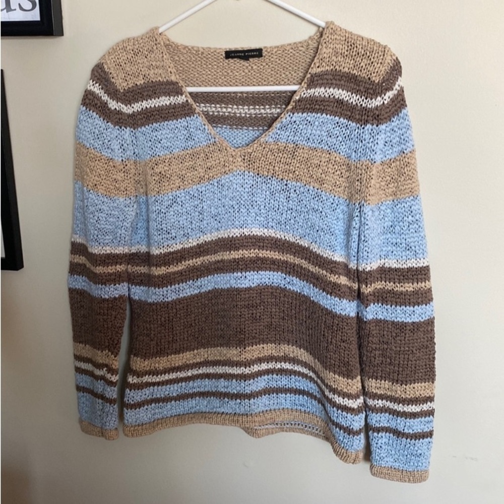 Soft toned knitted striped sweater with v neck